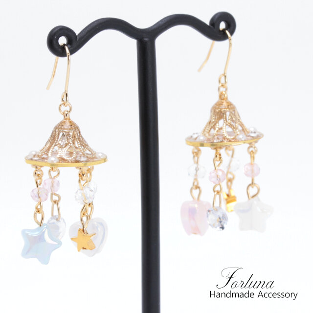 メリーゴーランド(555) ピアス/イヤリング/ノンホールピアス/樹脂ピアス