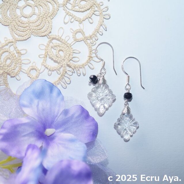 *白銀色*ダブレットクリスタルのロゼンジのピアス　Sv925