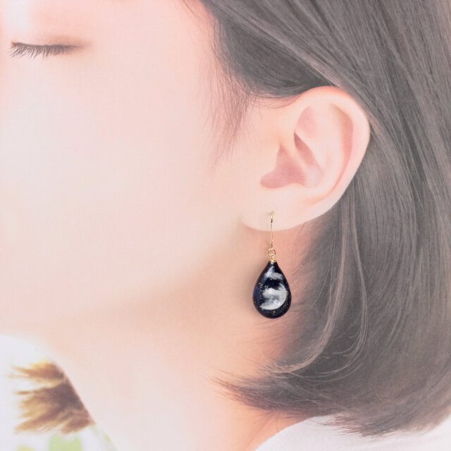 夜空の月(834) ピアス/イヤリング/ノンホールピアス/樹脂ピアス