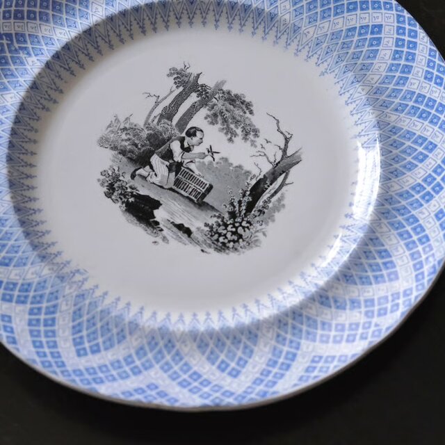 Creil&Montereau グリザイユ 平皿 φ20.8cm アンティーク d 0502102