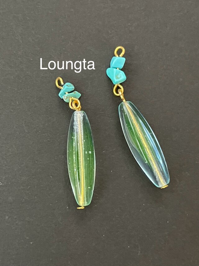 ターコイズピアス さざれ石 グリーンブルーチェコビーズピアス 夏ピアス