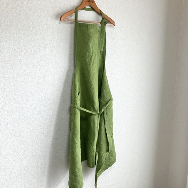 小柄なあなたに贈るベルギーリネンの華やぎワークエプロン　スモールサイズ　程よい厚みの25番手　ブライトグリーン