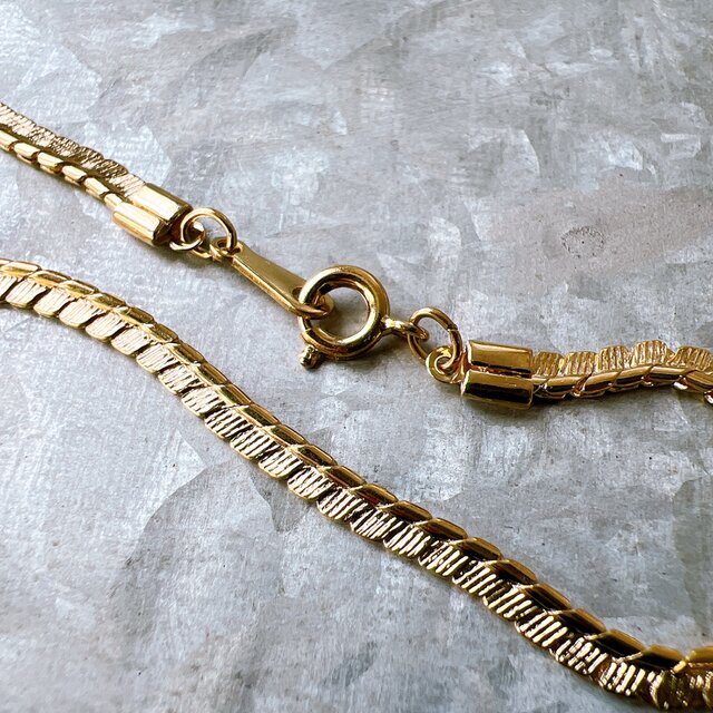 BA70-【 AVON 】エイボン・ヴィンテージブレスレット 1980s Gold Tone