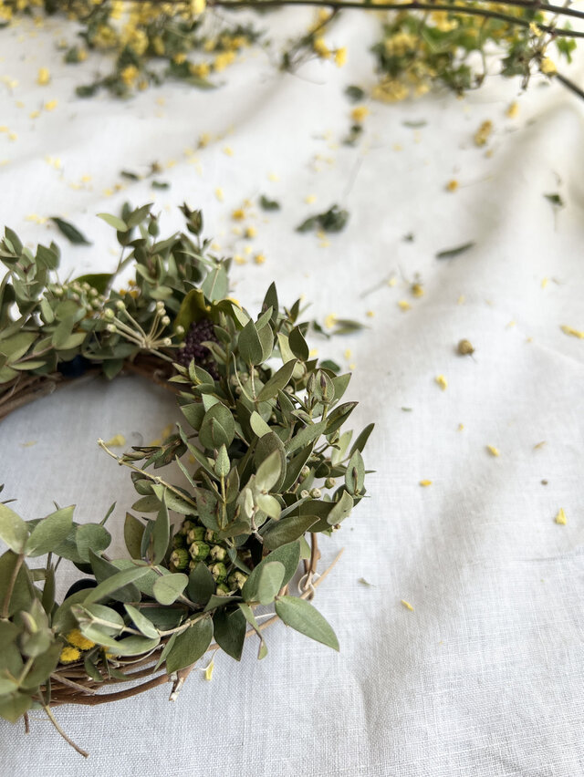 ユーカリと木ノ実と花々　リース ユーカリと木ノ実と花々 リース 【公式通販】