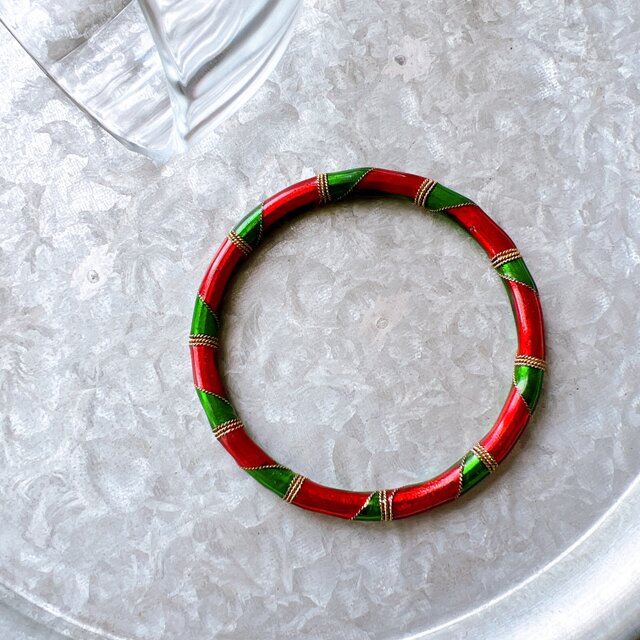 B133-ヴィンテージバングル 1970〜80s Red Green Enamel Paint Gold Tone