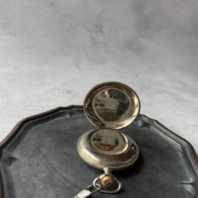 003 アンティーク「OMEGA 懐中時計」（1908年・スイス製