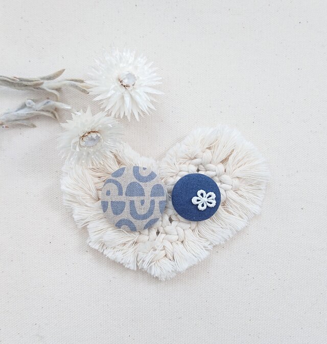 ★くるみボタンブローチ★