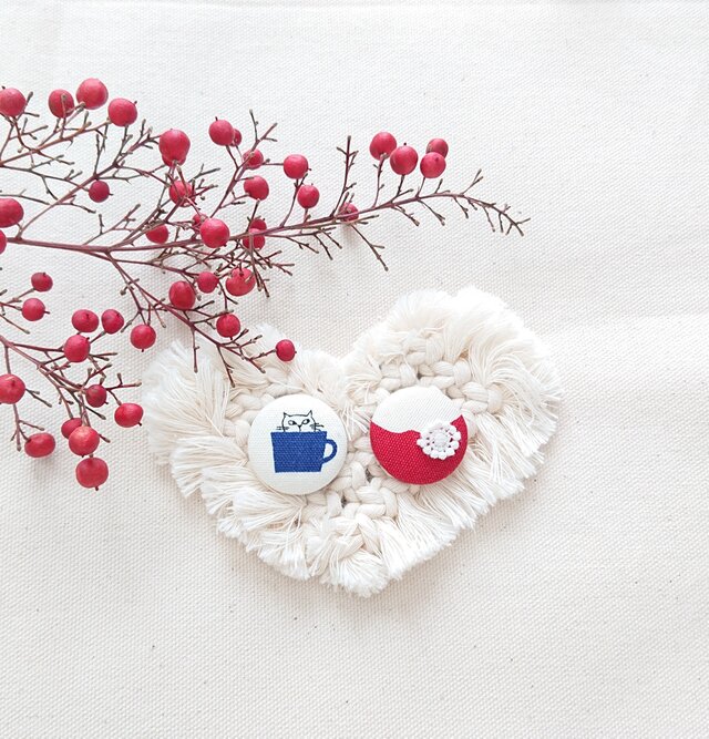 ★くるみボタンブローチ★