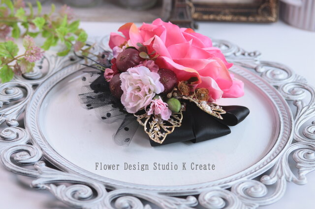 ピンクローズとカーネーションのヘアクリップ ピンク ヘアクリップ