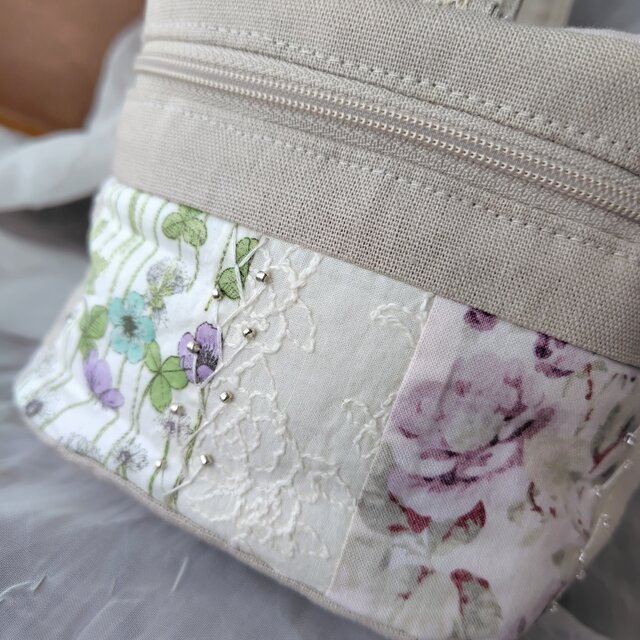 バニティバッグ*パッチワーク*ビーズ刺繍 | iichi 日々の暮らし
