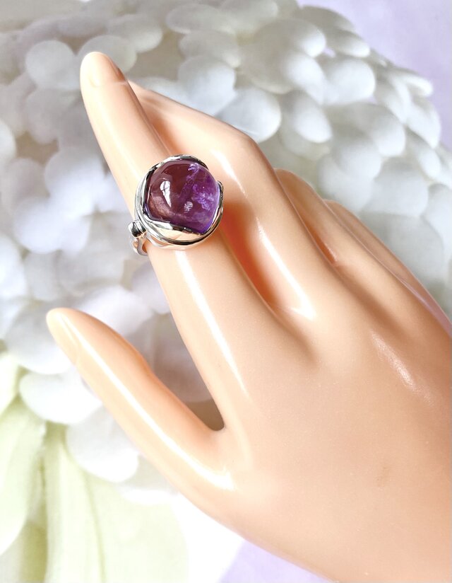 手摺り天然アメジストの指輪 | iichi 日々の暮らしを心地よくする