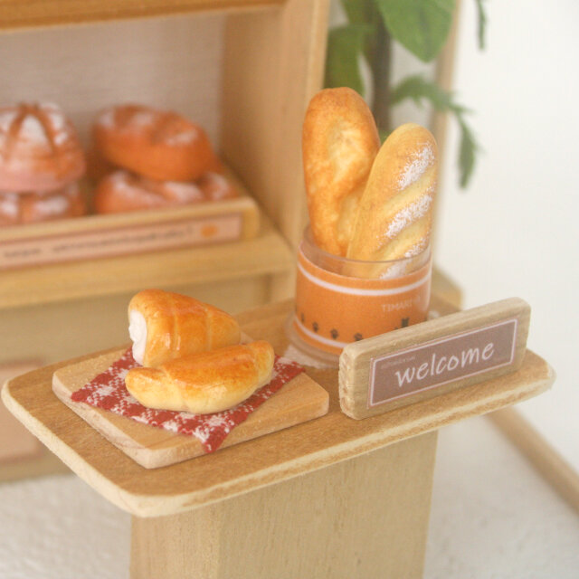 幸せを届けるミニチュアパン屋さん | iichi 日々の暮らしを