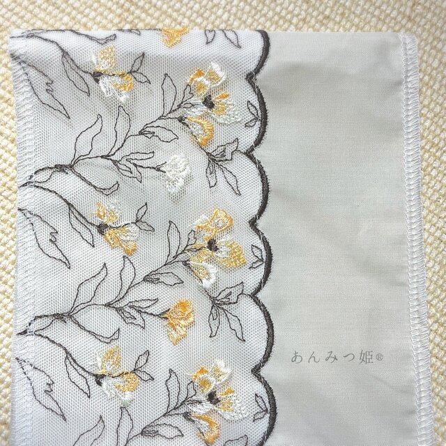 洗える刺繍半衿 山吹色の小花【あと2点】 | iichi 日々の暮らしを
