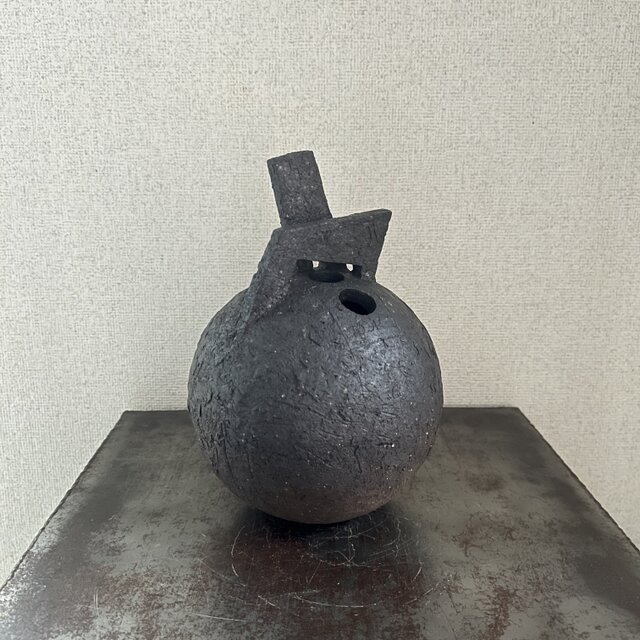 オブジェ　(花器)　黒釉 No.5