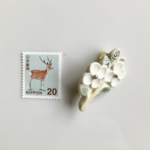 陶ブローチ プレゼント | iichi 日々の暮らしを心地よくする