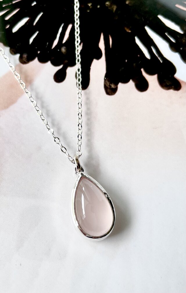 ローズクォーツのペンダント　