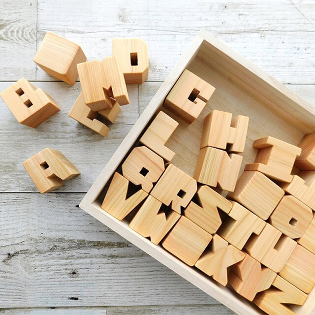 【知育玩具】アルファベット積み木〈A～Z〉ヒノキ （送料無料）