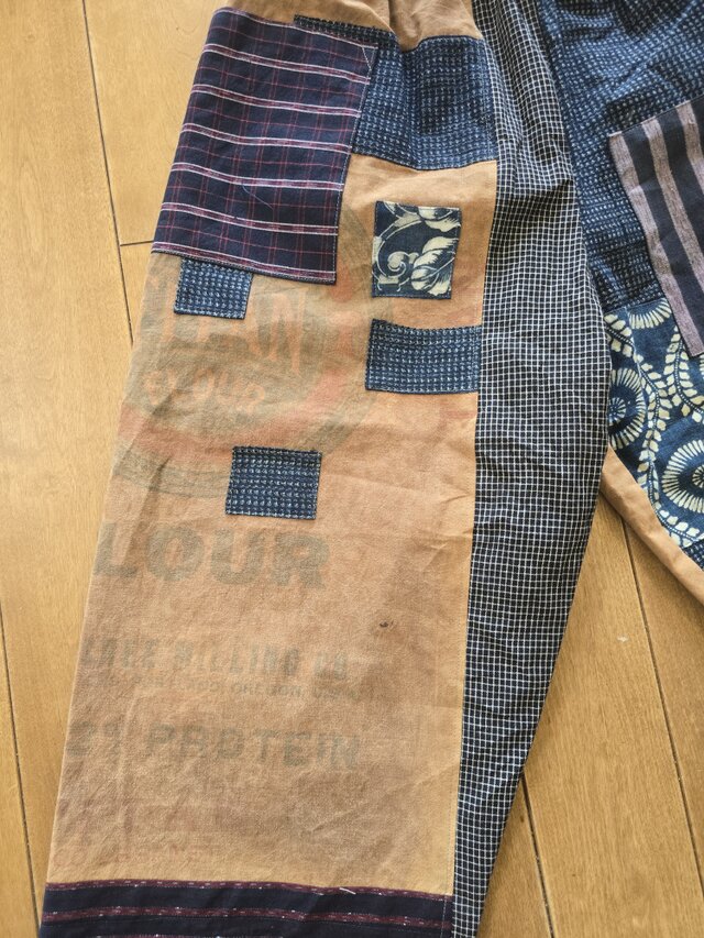 ✳︎1045 粉袋リメイク　パンツ 古布リメイク粉袋リメイクゆったりパンツ - メルカリ