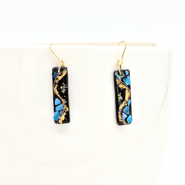 24k金箔が流れる黒漆にグリーン螺鈿の短冊のピアスイヤリング【2185】面長#男性
