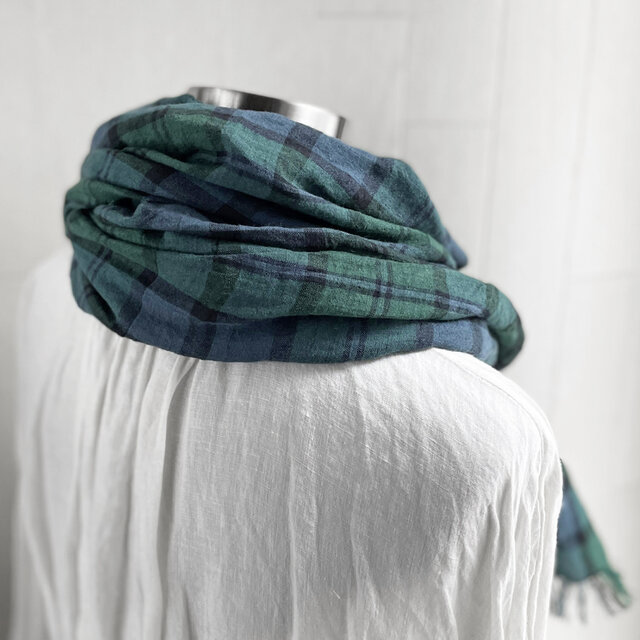 東炊き リネンのストール タータンチェック ブラックウォッチ風