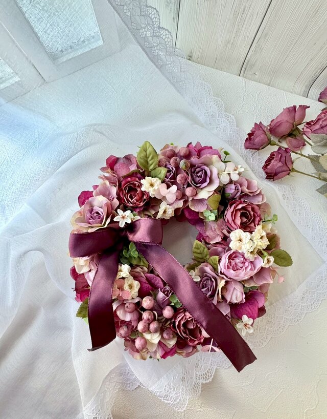 アンティークカラーのローズリース | iichi 日々の暮らしを心地よく