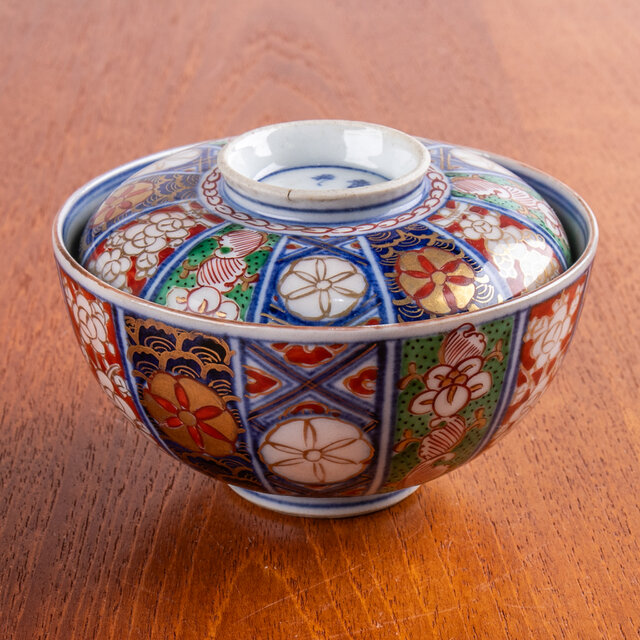 大聖寺伊万里 金襴手草花文 蓋茶碗 明治時代 E459