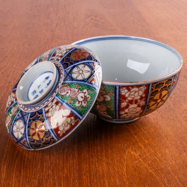 大聖寺伊万里 金襴手草花文 蓋茶碗 明治時代 E459 | iichi 日々の