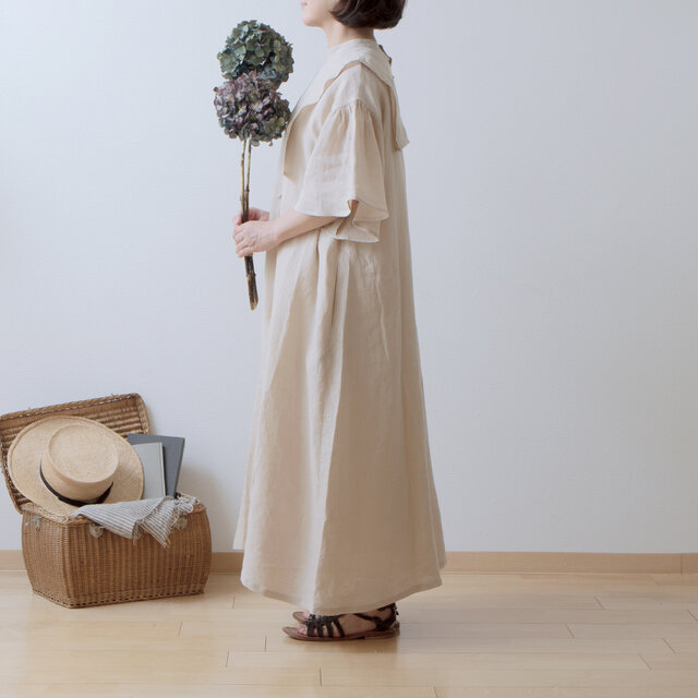 美品✨ギャルリーヴィー コットンリネン ハーフスリーブワンピース ホワイト ヨークレイヤーフレアハーフスリーブリネンワンピース/ベージュ
