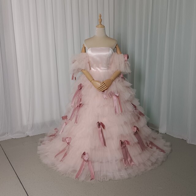 美品！カラードレス ピンク ベアトップ フリル袖 ボリュームドレス リボン 編み上げ 前撮り