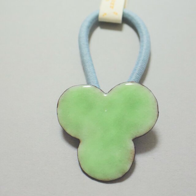 お花のヘアゴム　ミントグリーン　七宝焼