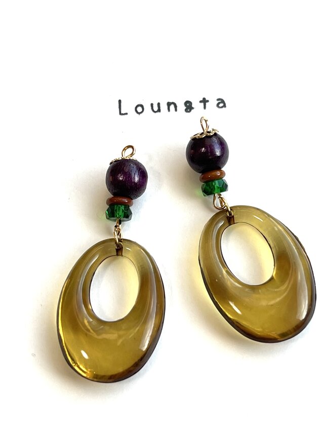 アンティーク大ぶり パープルウッド、チェコビーズ カーキアクリルチャームの大ぶりピアス 夏ピアス 秋ピアス 樹脂ピアス