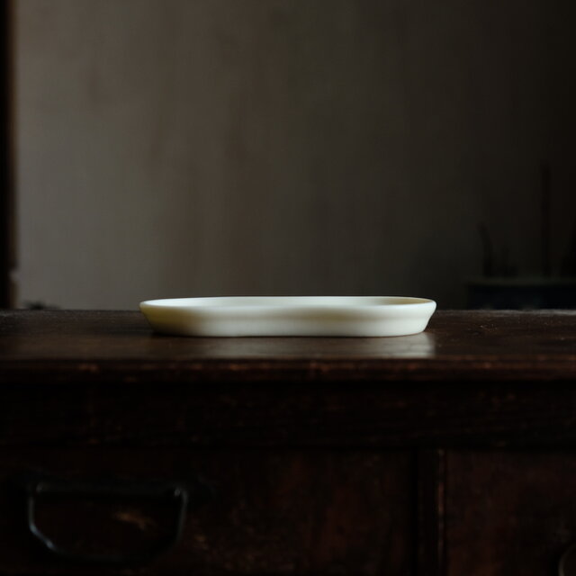 特価¥750→¥550】漢字で素敵◇中国産 漢字文茶托 磁器 中国茶器