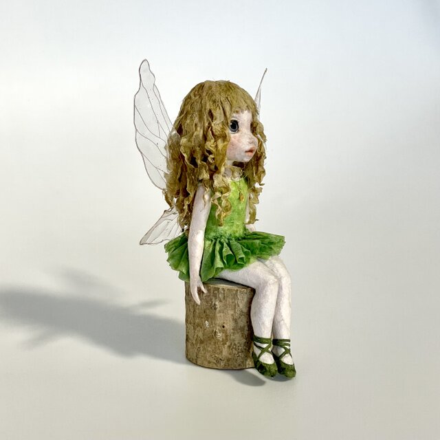 和紙人形『月夜に羽ばたく森の妖精』／手のひらサイズの洋風