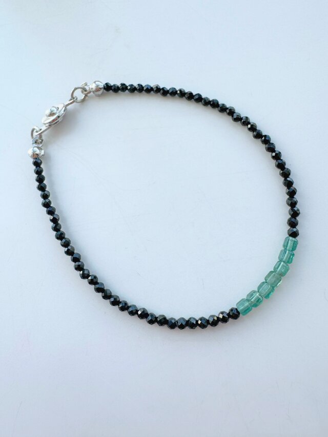 Blue green Apatite＊