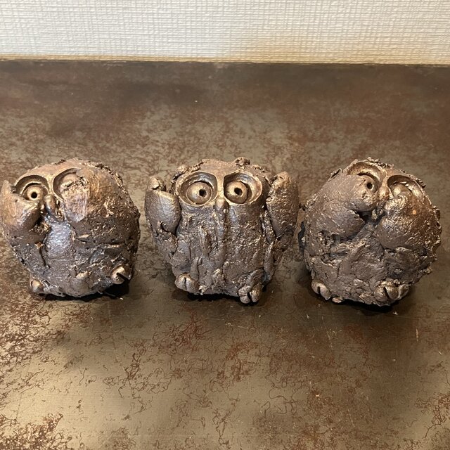 不見・不聞・不言」三梟セット 焼締 | iichi 日々の暮らしを心地よく