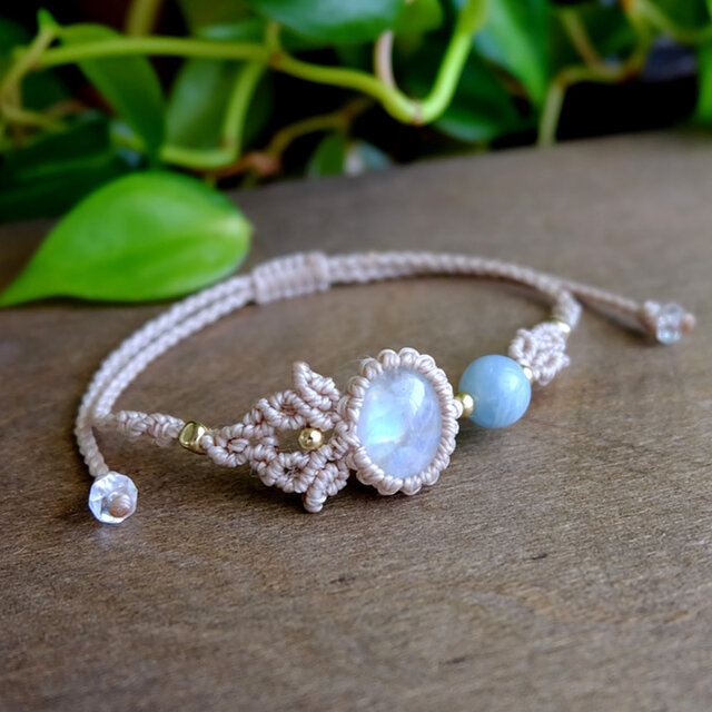 パール【6月誕生石】とアクアマリン【3月誕生石】の天然石マクラメネックレス パール【6月誕生石】とアクアマリン【3月誕生石】の天然石