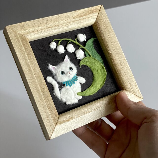 和紙ちぎり絵（無料ラッピング付き）スズランと白猫の小さな