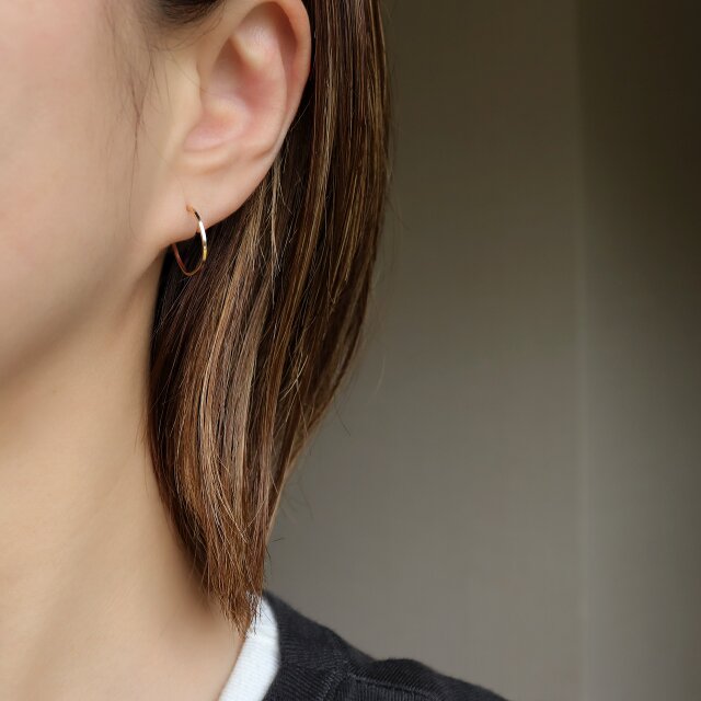 【14kgf/silver】つけっぱなしOK! 小さなしかくフープ