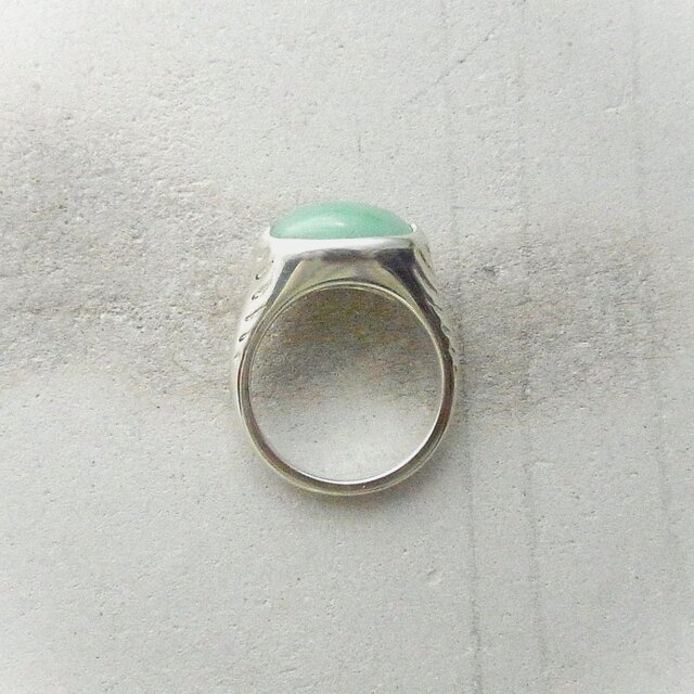 SALE】乳白緑石の指輪 / SV925、染め翡翠 | iichi 日々の暮らしを