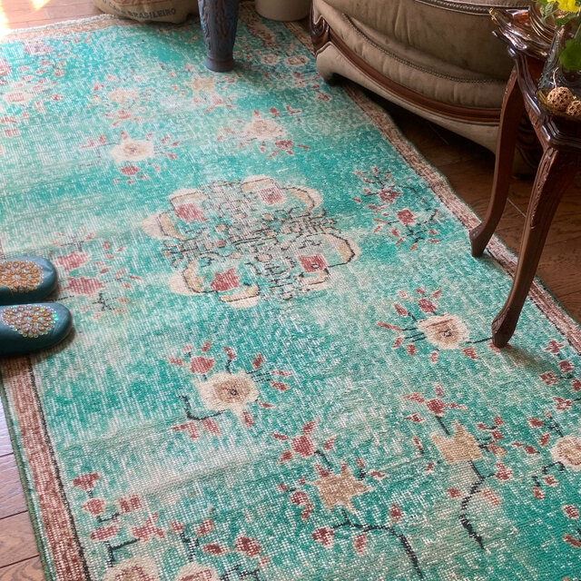 シノワズリ　ミントグリーン　スレ シャビー　193×93 トルコヴィンテージラグ