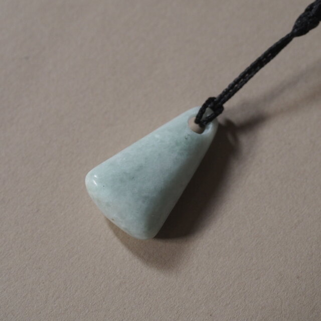 糸魚川翡翠　根付42