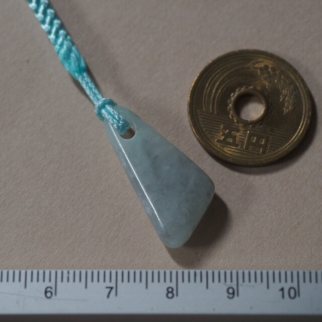 糸魚川翡翠 根付50 | iichi 日々の暮らしを心地よくするハンドメイドや