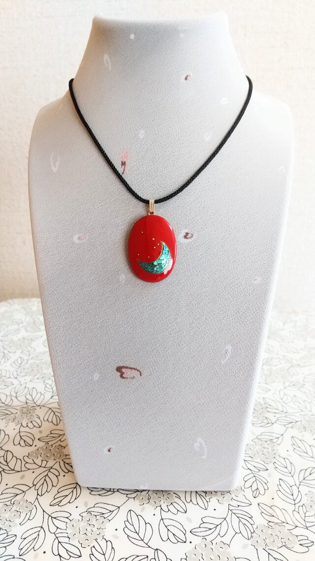 輪島塗　プチペンダント　朱漆　三日月