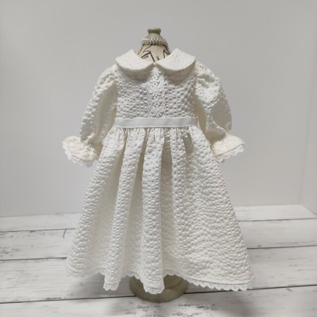 着せ替え人形の服　⑬　<春まつ雪うさぎ>