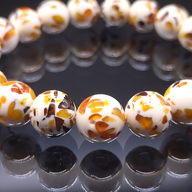 ピースアンバー(琥珀)・10mm・ブレスレット | iichi 日々の