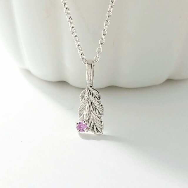 SILVER925　リーフとピンクサファイアのネックレス