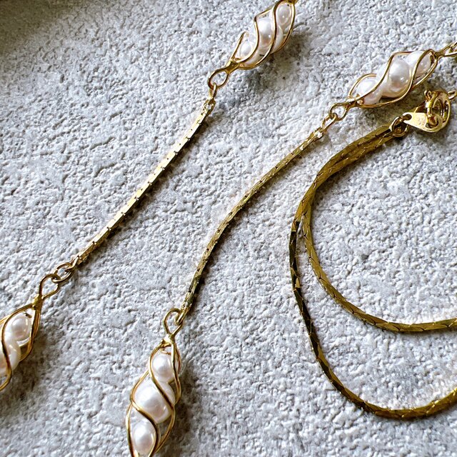 N286-ヴィンテージネックレス・U.S.A. 1980s Gold Tone Flat