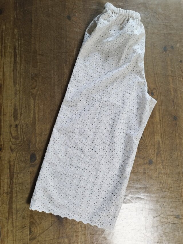 ペチパンツ　ワイドパンツ　グレイジュ