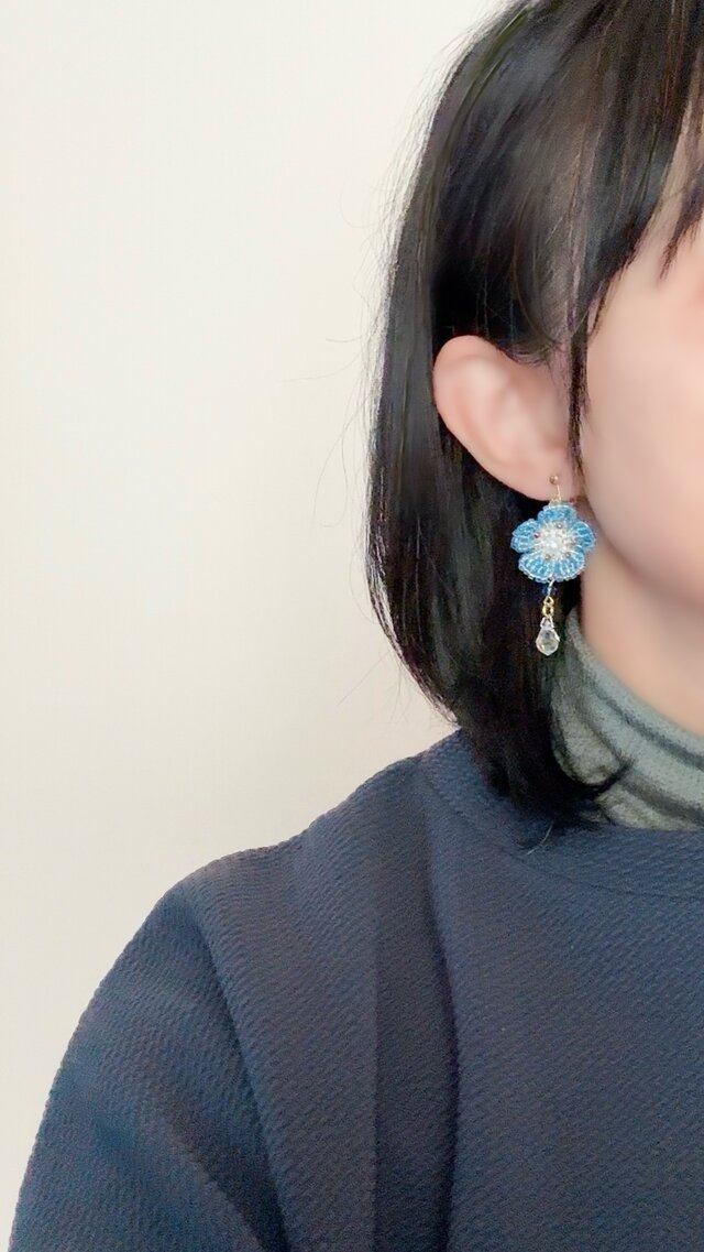 ネモフィラのビーズピアス＆イヤリング | iichi 日々の暮らしを