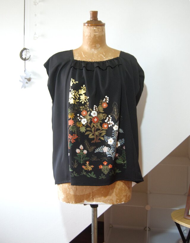 SALE☆大海と鳥 刺繍 留袖リメイクフレアドレス 展示品 向かい鳥の留袖ドレス＊三点セット 着物リメイク | iichi 日々